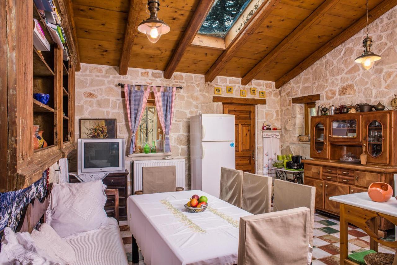 Jianni'S Villa - Stone Villa In The Greenery!! Василікос Екстер'єр фото